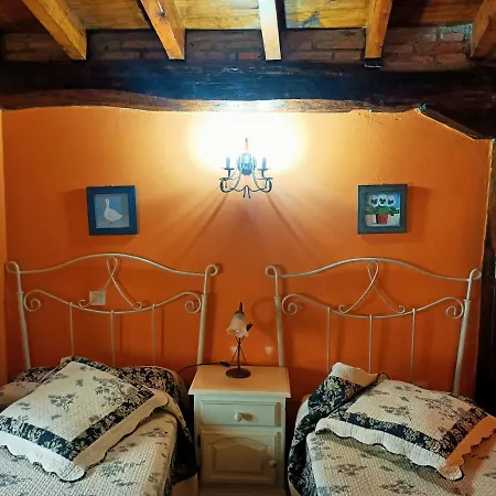 La Buganvilla Novales