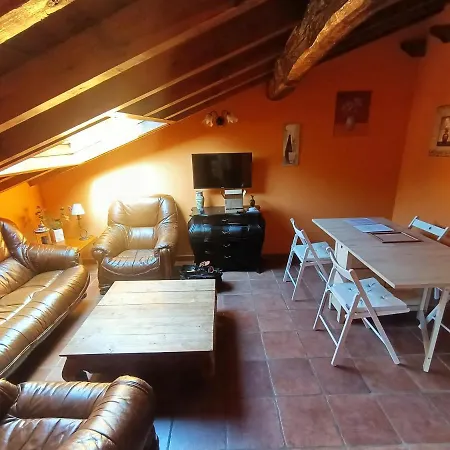 La Buganvilla *