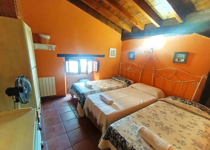 La Buganvilla Novales